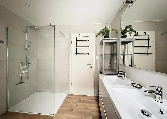 Le Du Kaiser Apartment